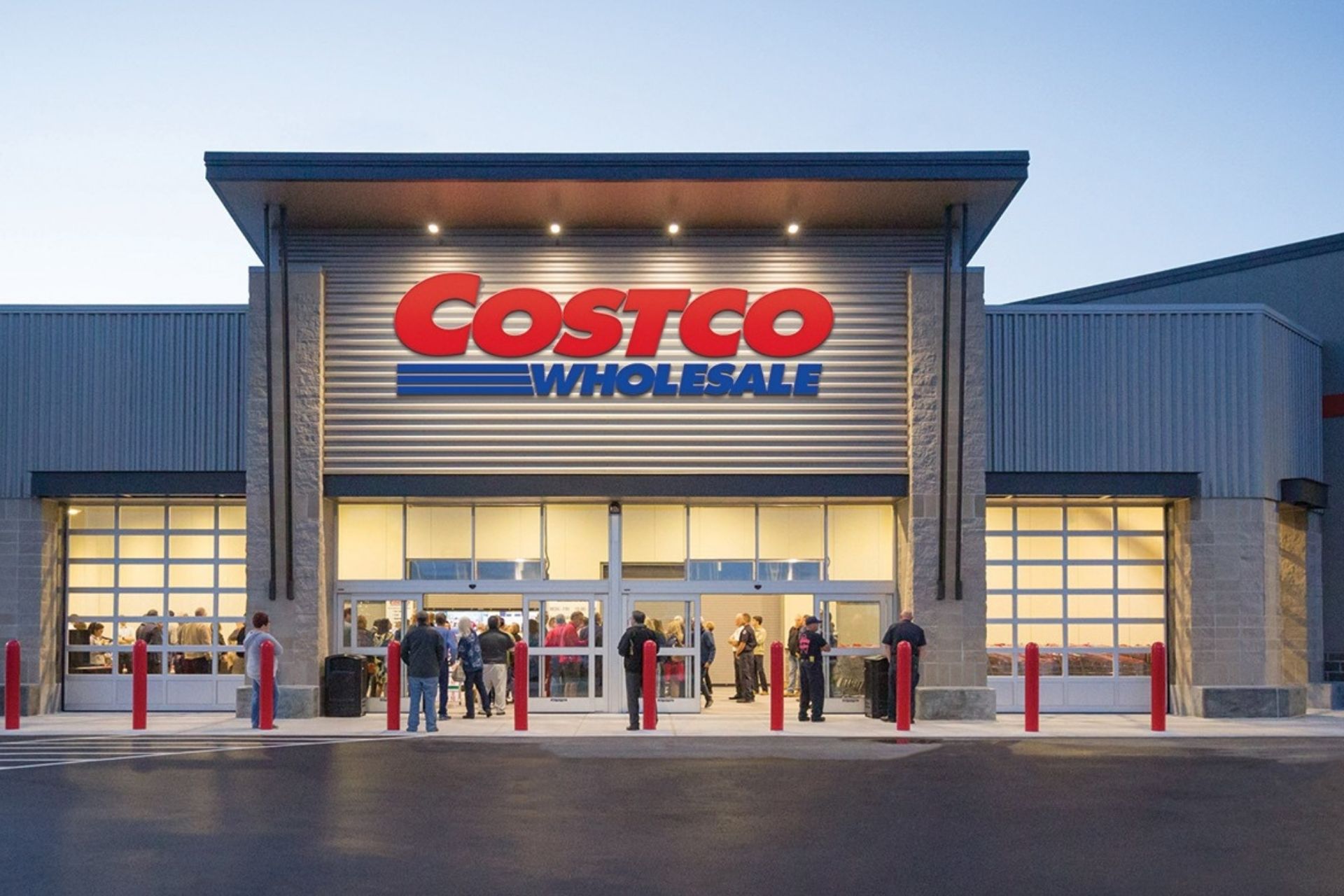 Costco zvyšuje dividendu o 14 % a zároveň se chlubí prudkým nárůstem tržeb z elektronického obchodování