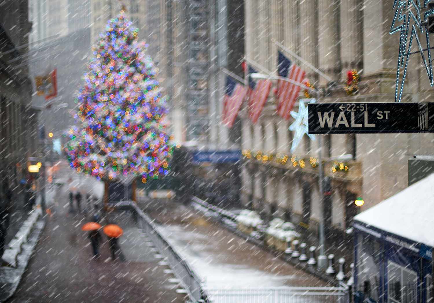 Asijské akcie jsou po rally na Wall Street převážně na vyšší úrovni 