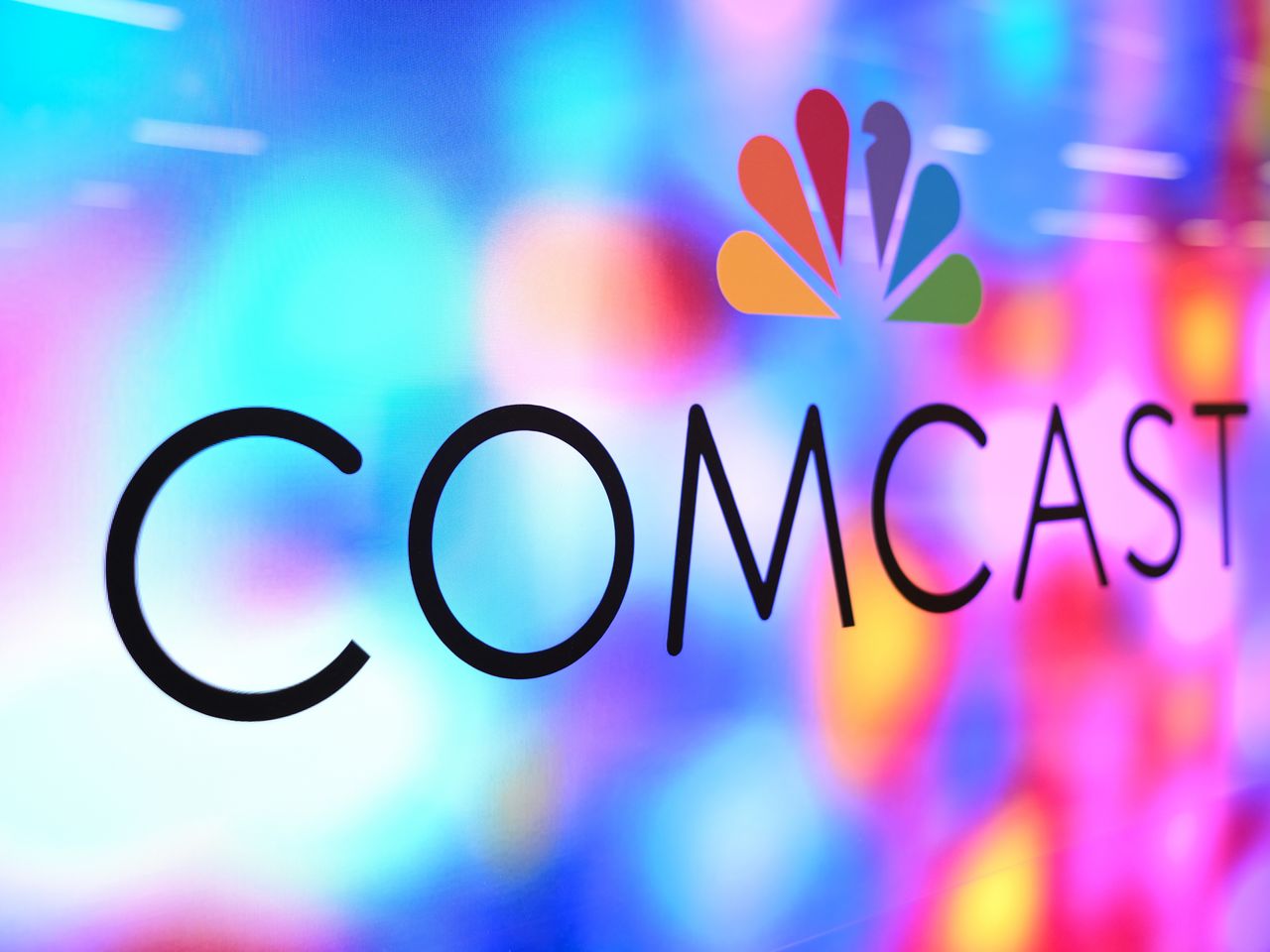 Comcast plánuje oddělení kabelových sítí NBCUniversal, akcie reagují růstem