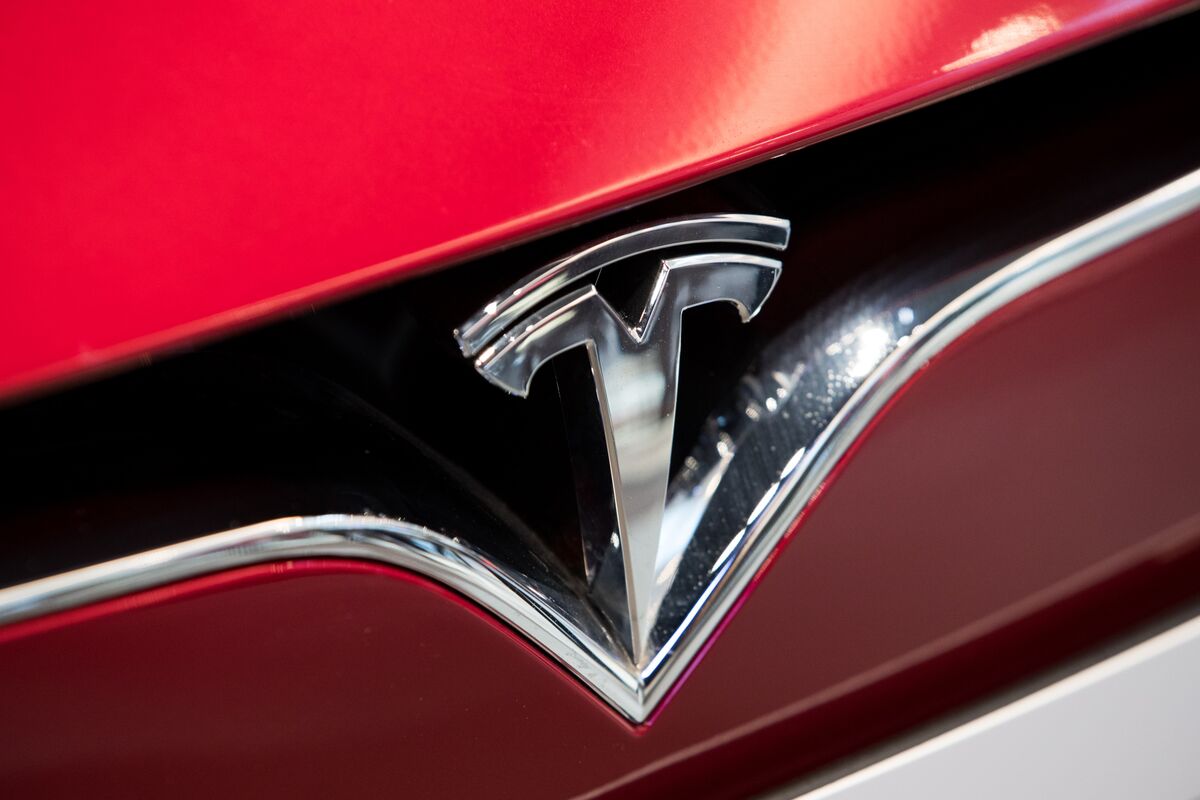 Tesla vyrobila v Kalifornii třímilionté auto. Akcie rostou