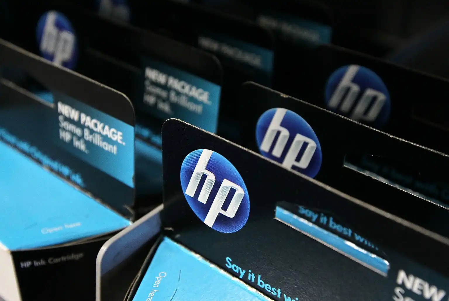 HP Inc. varuje před slabším ziskem kvůli poklesu poptávky po osobních počítačích