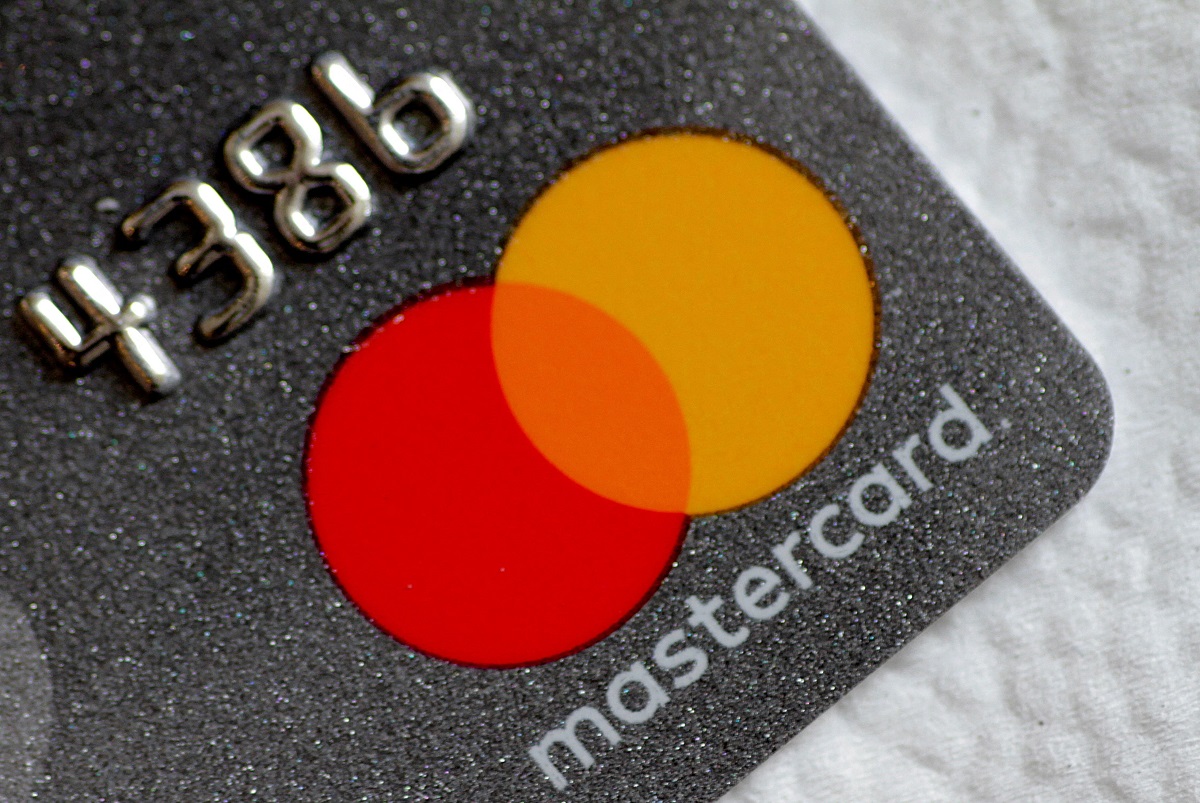 Akcie Mastercard rostou, protože firma překonává odhady zisku a tržeb