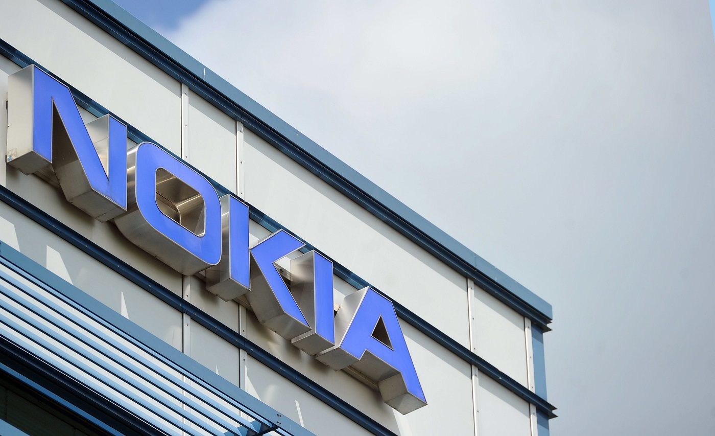 Akcie Nokia vykazují pozitivní růst navzdory klesajícím tržbám