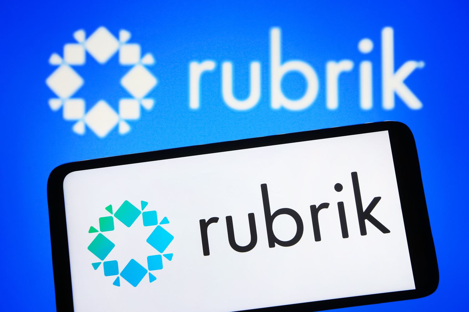 Rubrik nabízí IPO za 32 dolarů, což je nad očekávaným rozmezím