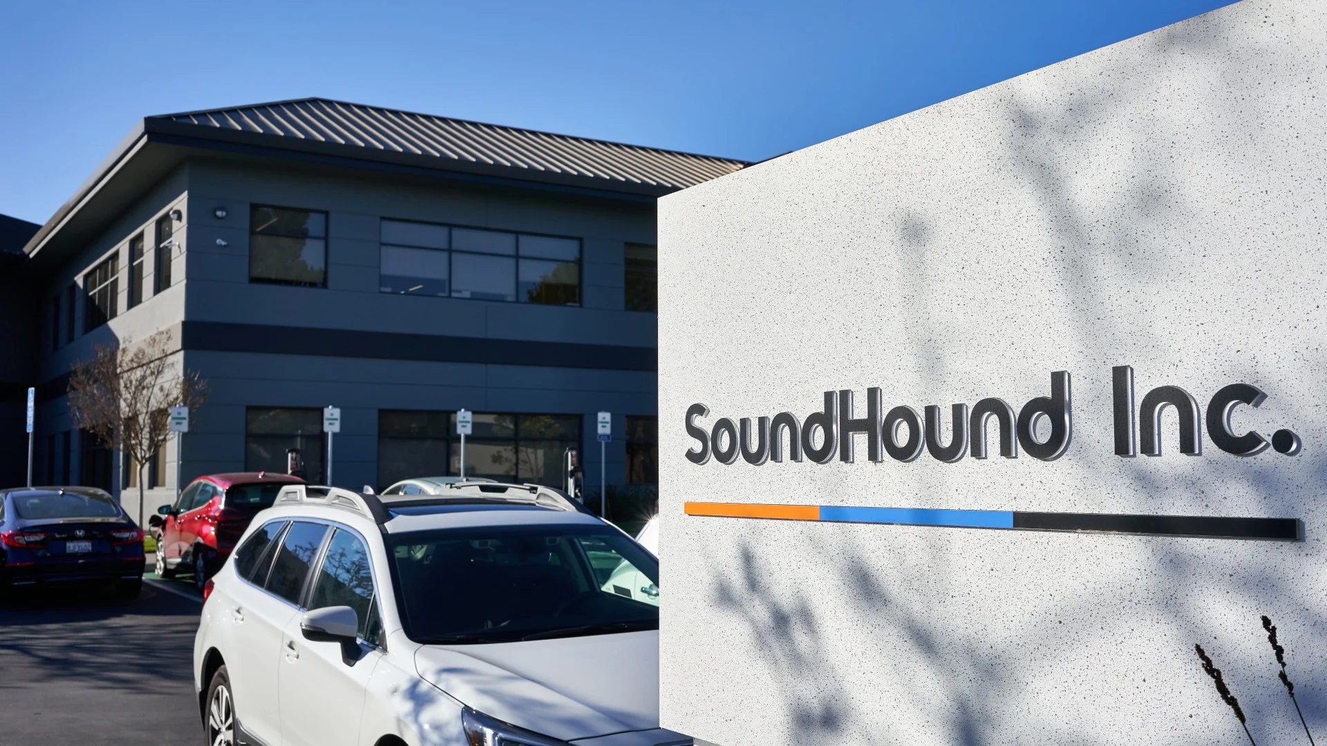 SoundHound AI oznamuje prodej akcií, ceny akcií klesají