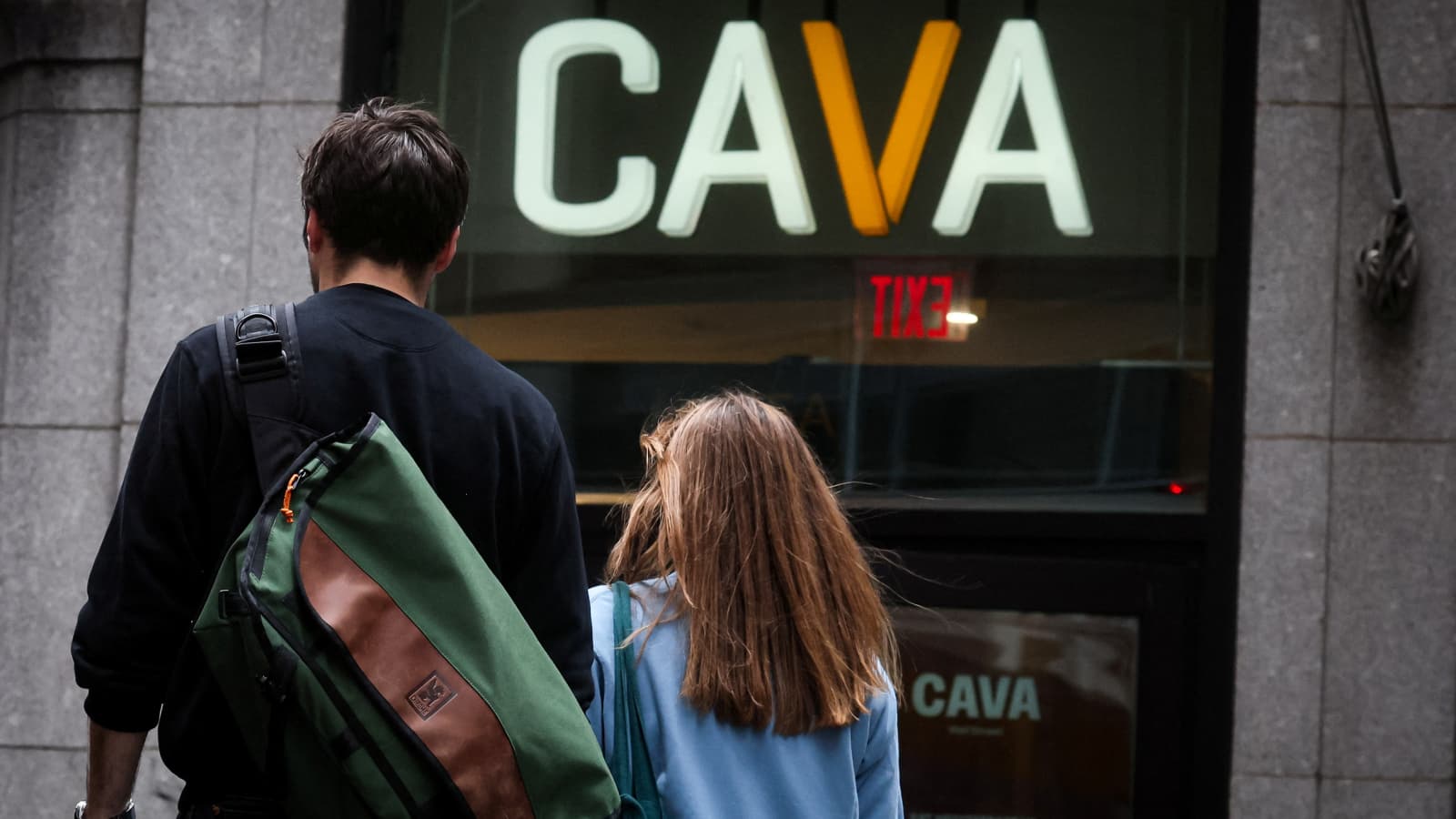 Úspěšné uvedení steaků na trh zvýšilo zisk řetězce restaurací Cava