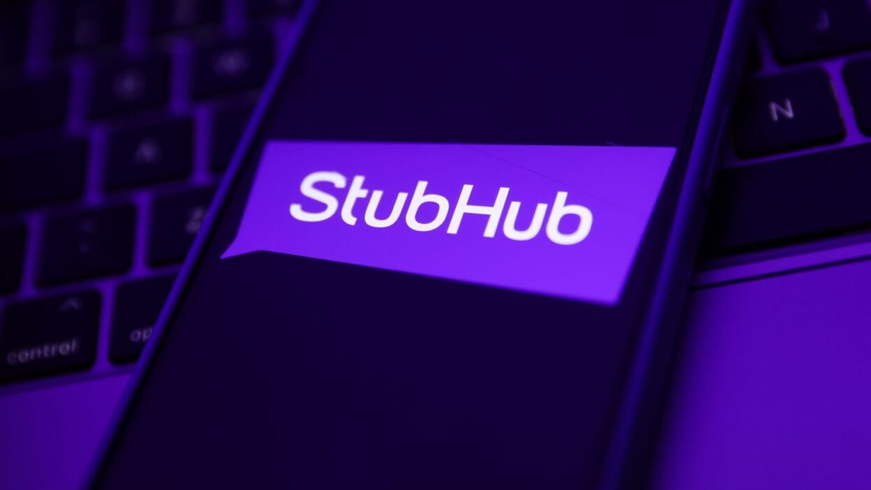 Akcie StubHub po debutu na burze klesají
