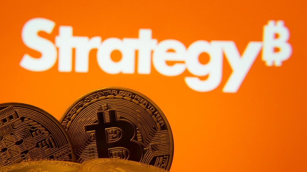 Strategie společnosti Strategy tlačí k větším investicím do bitcoinu
