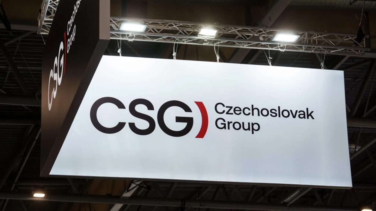 Akcie CSG po vstupu na burzu prudce rostou, investoři sázejí na obranu